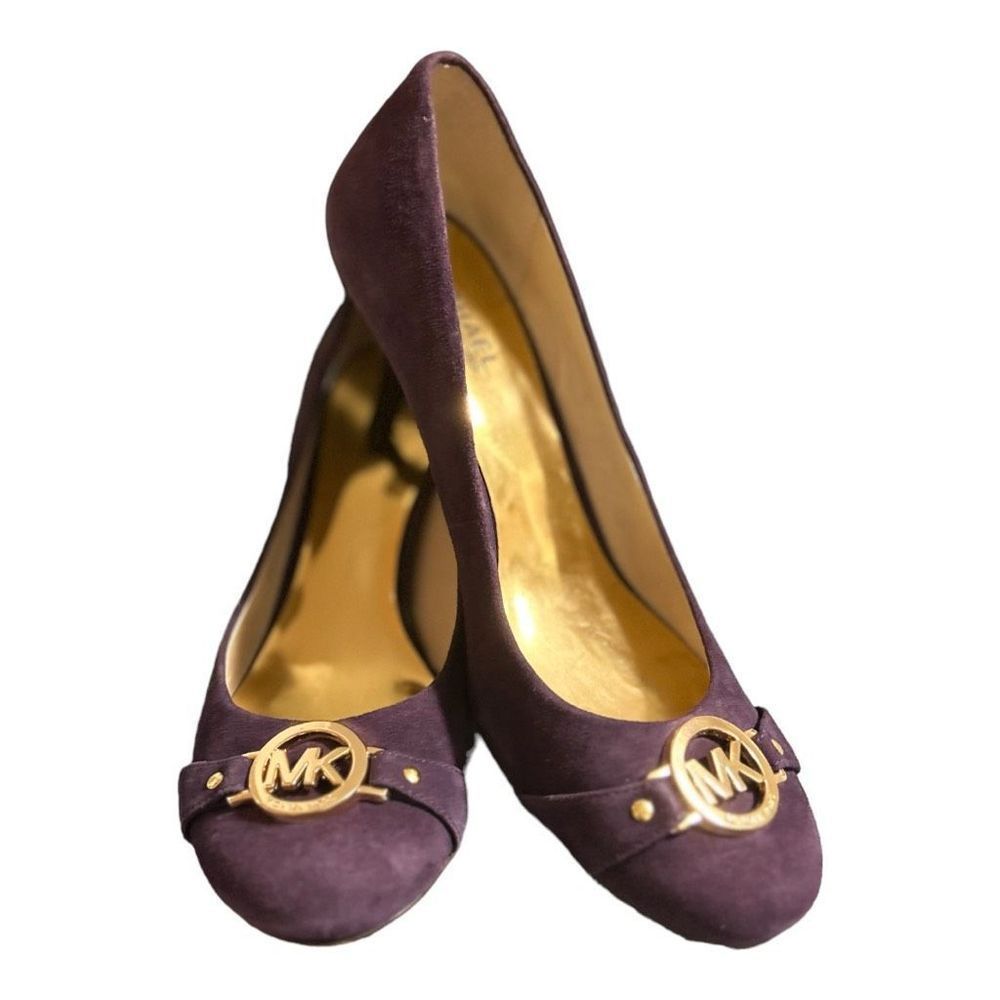 Michael Kors Plum/Purple 2 1/2 inch heel pumps Size 8 US